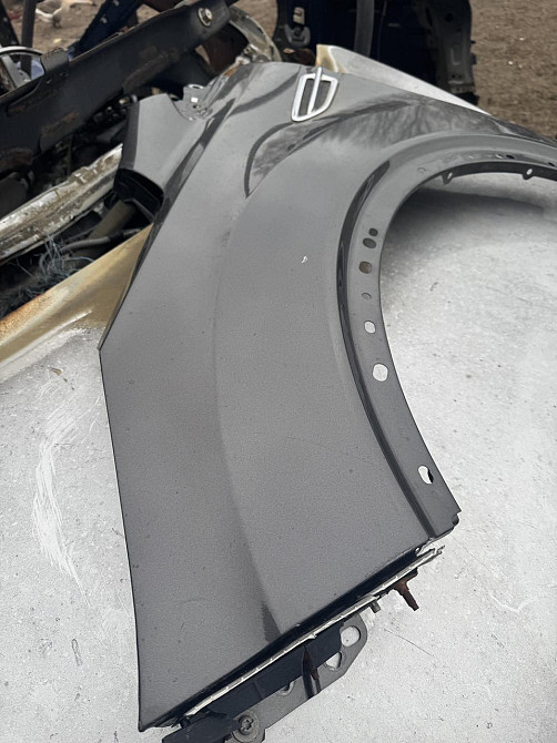 Переднее левое крыло на Ford Kuga 2010–2015 Киев - изображение 1