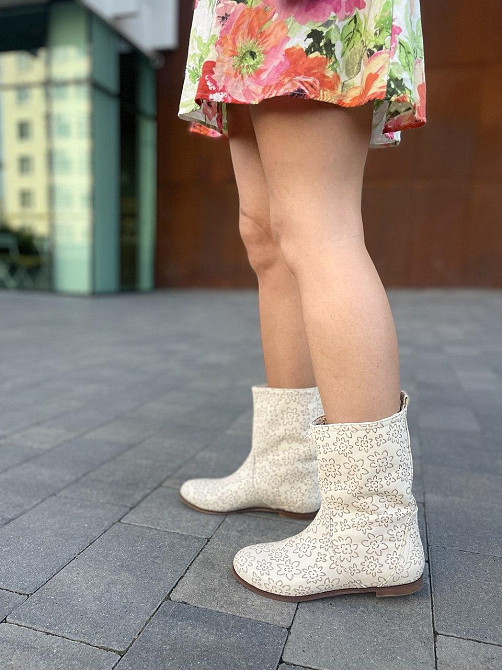 Nivelle Черевики жіночі NIVELLE бежеві шкіра натуральна висота 21см обхват 32-34см розмір 37 (5 Коломия - фото 9