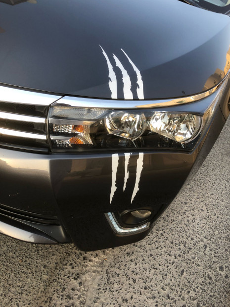 Наклейка на авто у вигляді Кігтя від звіра Біла Світло Київ - фото 3