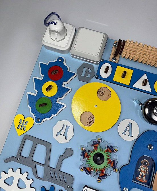 Доска для мальчика 40x50 Игрушки от 6 месяцев для развития мелкой моторики Бизиборд развивающая деревянная игрушка Монтессори Тернополь - изображение 7