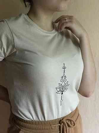 Женская футболка 100% хлопок с абстрактным принтом Черновцы