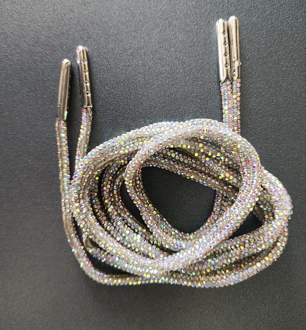 Шнурки зі стразами 2 шт Кольорові 120 см Сміла - фото 3