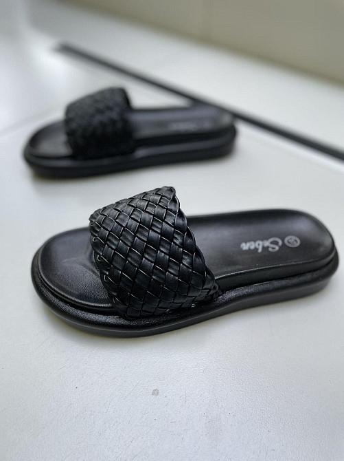 Seben Шльопанці жіночі зі штучної шкіри на плоскій підошві чорні Seben T115-1 р. 36-41 Коломыя - изображение 10