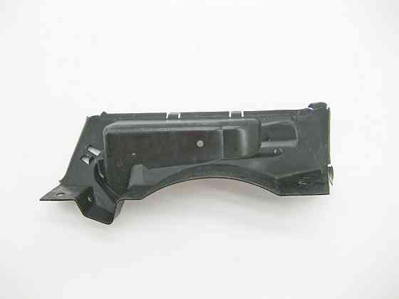 Mercedes-Benz  A2206902630 Пластикова накладка переднього правого лонжерону S-Class W220 CL C215 Одеса