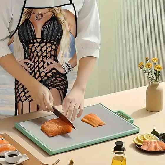 Фартух для жінок з дівчиною в купальнику та у парео 72 на 53 см різнобарвний Київ