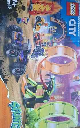 Конструктор LEGO City Stuntz «Трюковая арена: двойная петля» (60339) Харьков