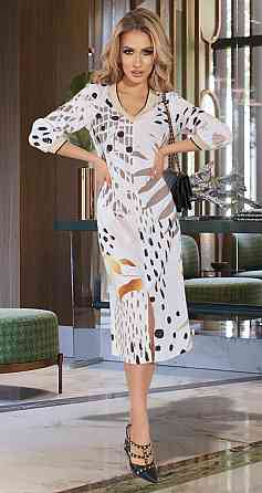 Красивое платье с разрезом (46) Киев