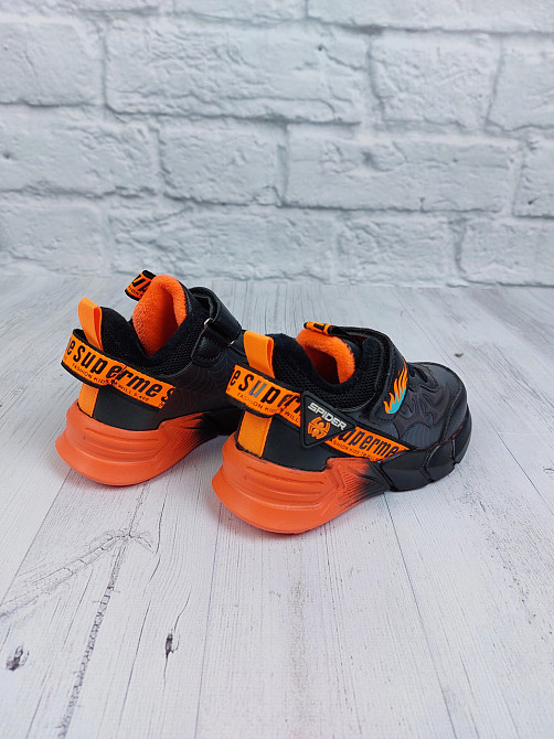 Дитячі демісезонні кросівки хайтопи чорно-жовтогарячі на флісі для хлопчиків 27 Миколаїв - фото 3