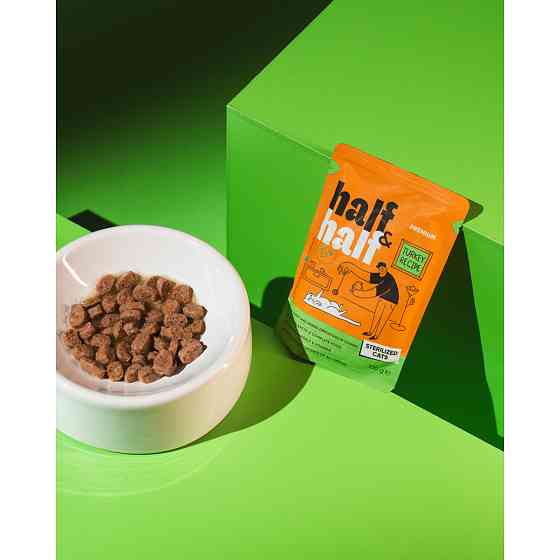 Корм влажный Half&Half для стерилизованных кошек, кусочки с индейкой в желе в форме пауча, 100 г Винница