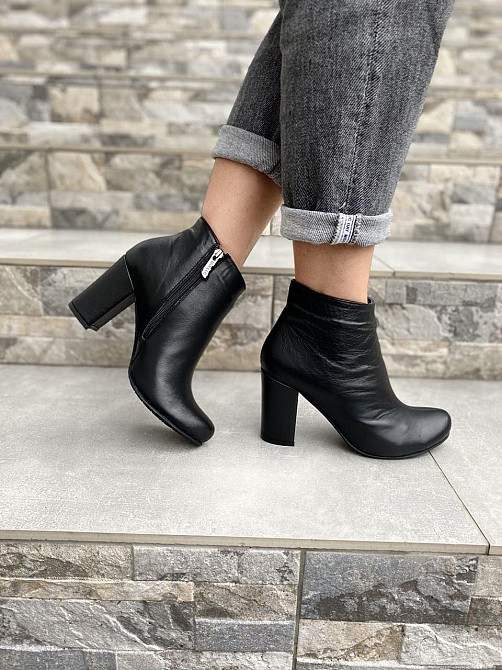 Nivelle Черевики жіночі NIVELLE чорні натуральна шкіра зима каблук 9см висота 10см розмір 38р ( Коломыя - изображение 6