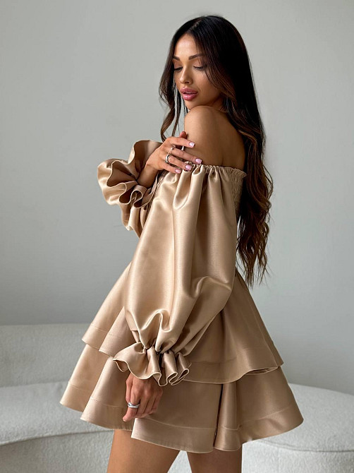 Женское привлекательное стильное праздничное платье королевский атлас Бежевий Одесса - изображение 3