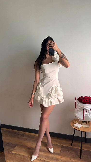 Женское праздничное мини платье с воланами костюмка барби Молочный, 42/44 Одесса - изображение 14