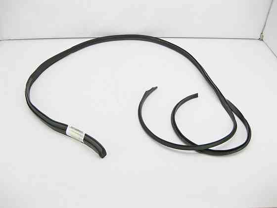 Mercedes-Benz  A2206902398 Ущільнювач над лівими дверима long S-Class W220 Одеса