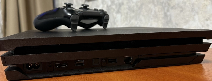 Игровая  приставка • PlayStation 4 Pro 1TB • PS4 • Sony. Харьков - изображение 1