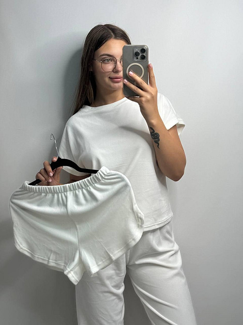 Пижама-комплект (футболка+шорти+штаны) из плюш-велюра Молочный S Харьков - изображение 3