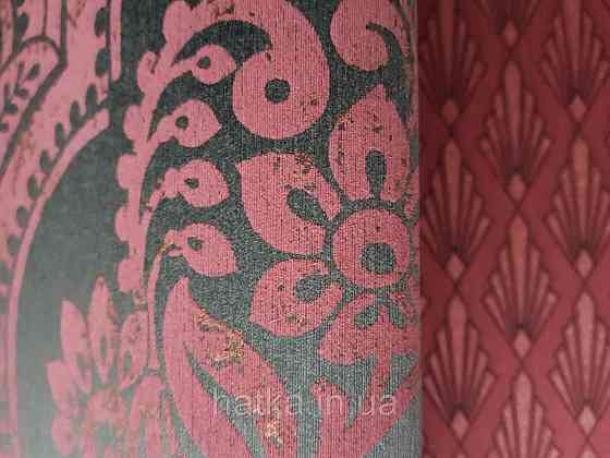 Шпалери текстильні еко 0.53х10.05 Rasch Textil Valentina класика вензелі дамаски бордові на чорно сірому Київ