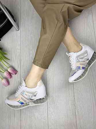 Lonza Кросівки жіночі LONZA F99632/1 білі (весна-літо, шкіра натуральна) (5180) лише 41р. Коломыя