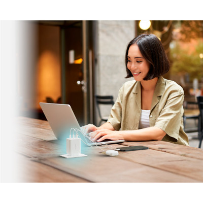 Зарядний пристрій D-Link 2xUSB-C + 1xUSB-A 65W GaN white (DCP-651) Вінниця - фото 2