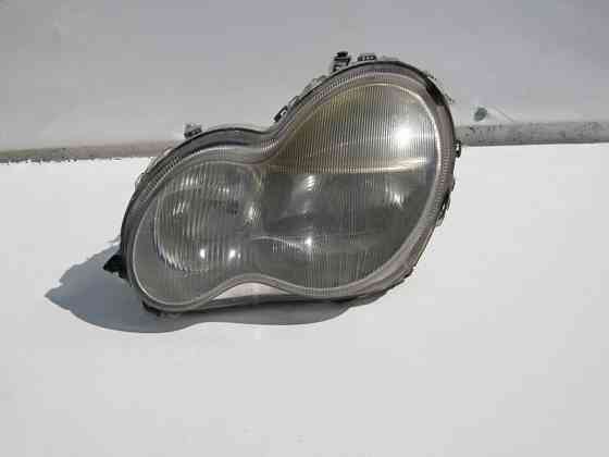 Mercedes-Benz  A2038200161 Фара ліва галоген C-Class W203 до рестайлу обламане внутрішнього кріплення Одеса
