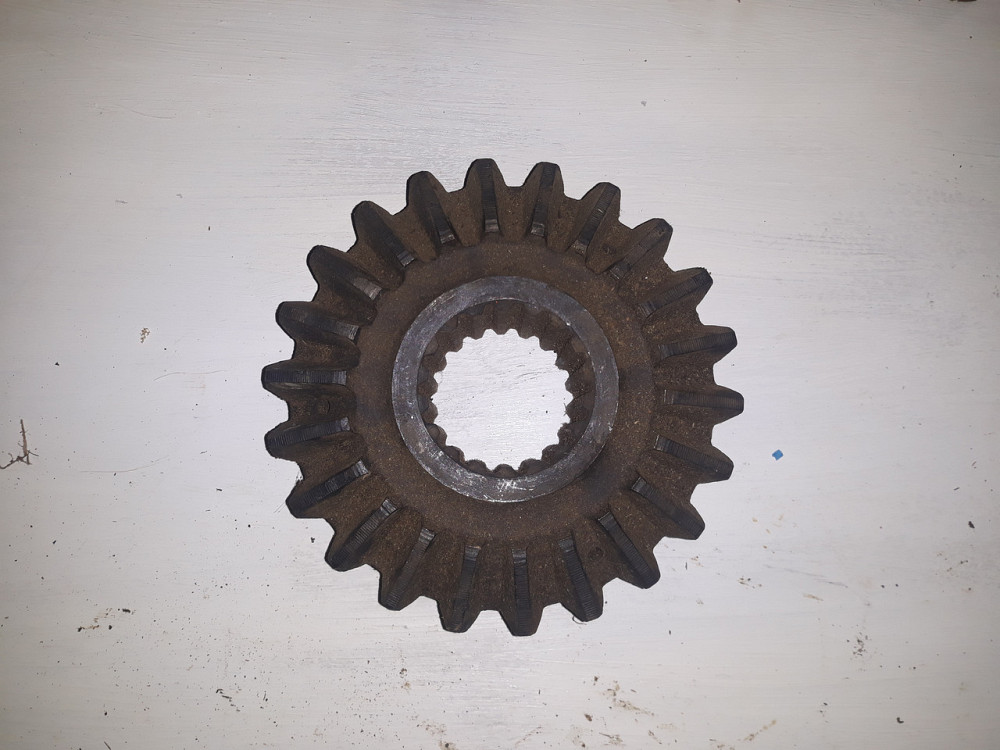 Шестерня полуоси заднего моста (полуось 18 шлиц.) ЗИЛ 131. 131 2403050 Харьков - изображение 1