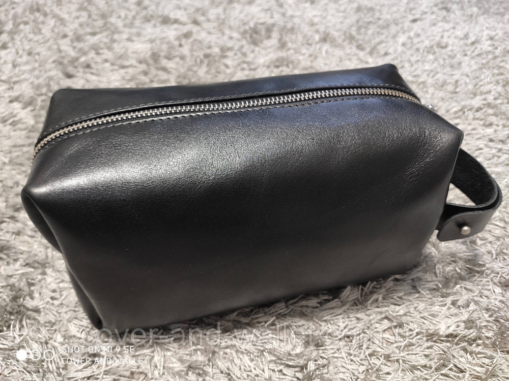 Велика чоловіча шкіряна косметичка несесер чорного кольору Grande Pelle 804610 Київ - фото 6