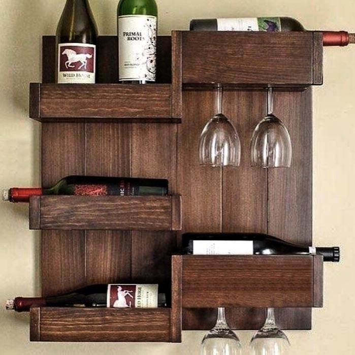 Настенная винная полка 
