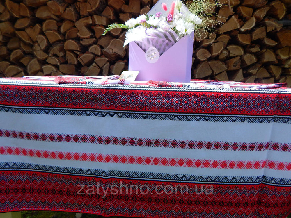 Красная вышитая скатерть на хлопке Киев - изображение 6