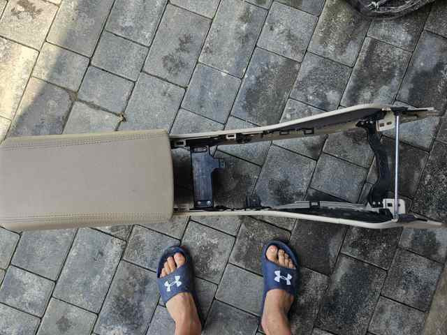 84660D3000YAK Підлокітник консолі Hyundai Коломия - фото 1