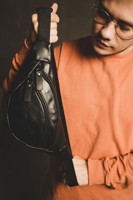 Чоловіча сумка-бананка на пояс з натуральної шкіри SL018 (Чорна) Суми - фото 5