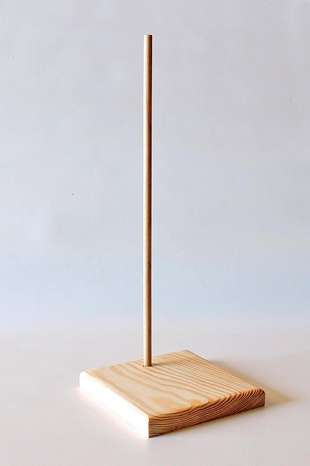 Подставка для кукол 