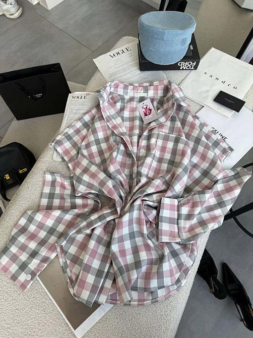 Жіноча стильна оверсайз-сорочка в клітинку з ефектом надірваних рукавів тіар. Рожевий Одеса - фото 1