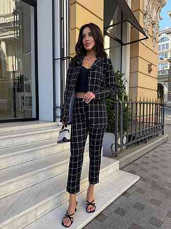 Жіночий стильний діловий костюм із костюма Чорний, 44 Одеса