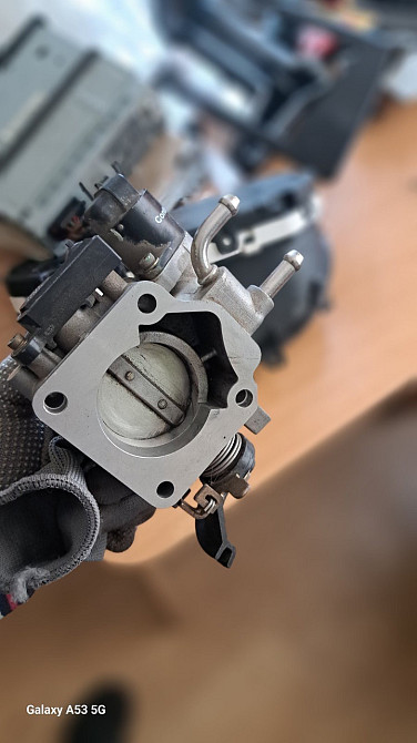 Дроссельная заслонка на Geely MK Киев - изображение 1