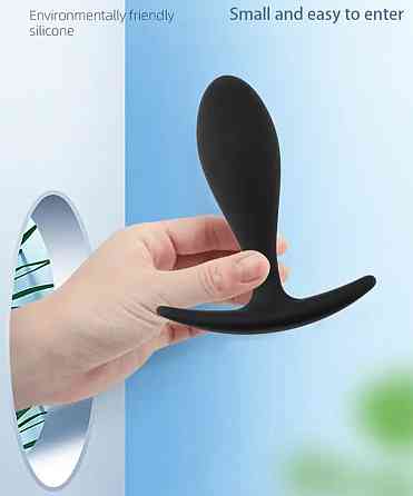 Силиконовая анальная втулка Black silicone, размер М Sex Aura Киев