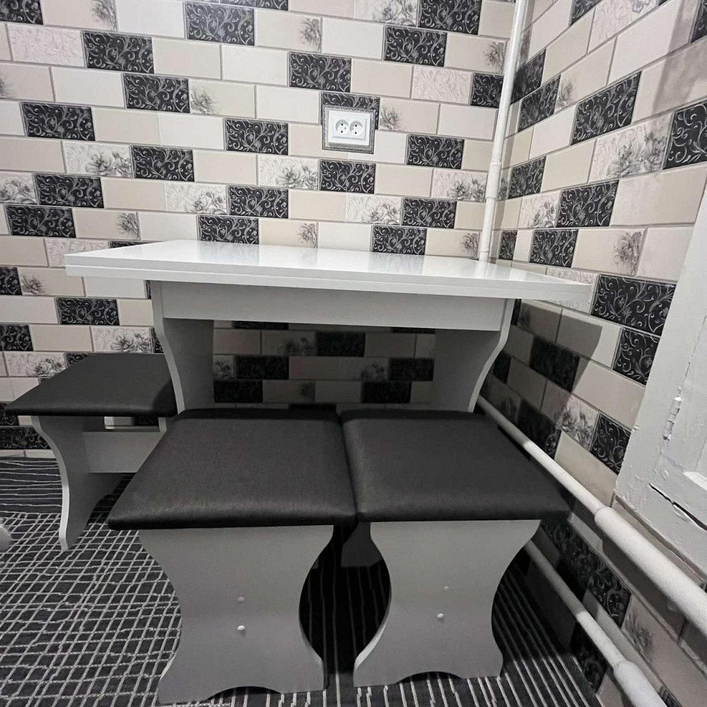 Стол на кухню и 4 мягких табурета (комплект) / Белый Львов - изображение 5