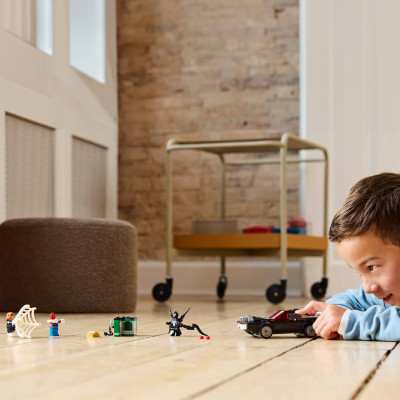 Конструктор LEGO Super Heroes Человек-паук против маслкара Венома (76309) Винница - изображение 10