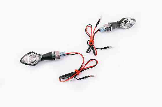 Повороты диодные мини (пара) стреловидные (черные, прозрачные, 1 диод, линза) Мукачево