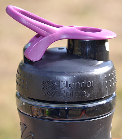 Шейкер спортивний (пляшка) BlenderBottle SportMixer Flip 28oz/820ml Black/Plum Каменское - изображение 8