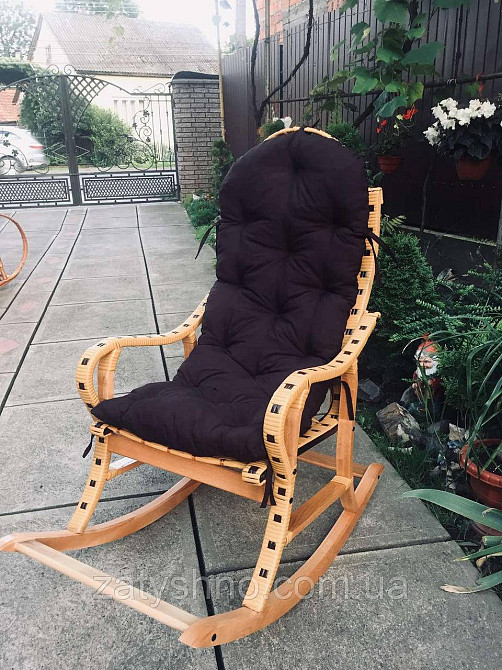 Кресло качалка с подушкой на подарок Киев - изображение 1