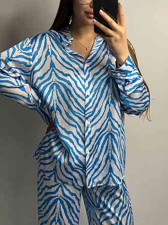 Женский шелковый костюм со штанами Голубой M/L Харьков