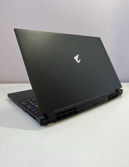 Gigabyte Aorus 15,6" Full HD IPS / RTX 3070 8 Gb / i7-10870H / 16 Gb / SSD 512 Gb Харків - фото 6
