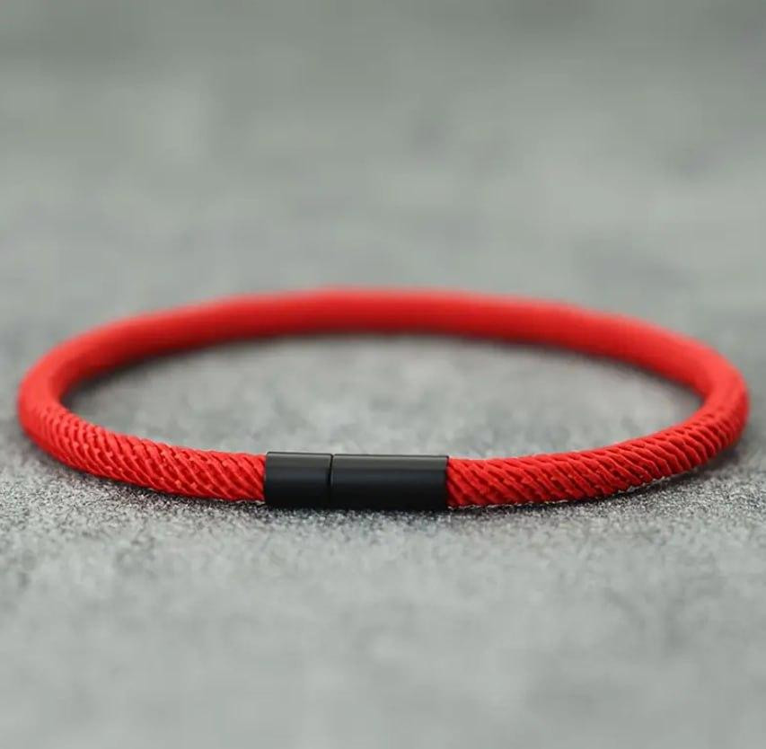 Красный браслет из шнура с металлическим замком – унисекс аксессуар Киев - изображение 1