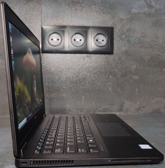 Ноутбук DELL Latitude E7270 i5/ 16Gb./ SSD250Gb./ HD 520 1Gb. / АКБ 6-8 року. Київ - фото 4