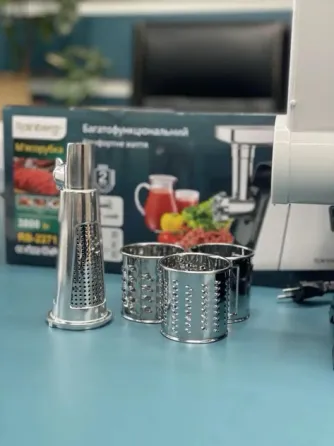 Электромясорубка Rainberg RB-2271 3000 Вт с медным двигателем, насадками для колбас, соковыжималкой  Киев