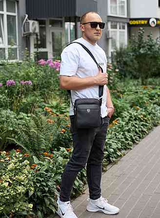 Чоловіча чорна шкіряна сумка на плече Київ