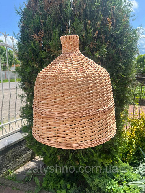 Набір плетених люстер з лози на вулиці Київ - фото 4