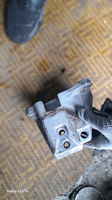 Кронштейн автоматичної коробки передач (АКПП) на Hyundai Santa Fe 2012-2018 Київ - фото 2