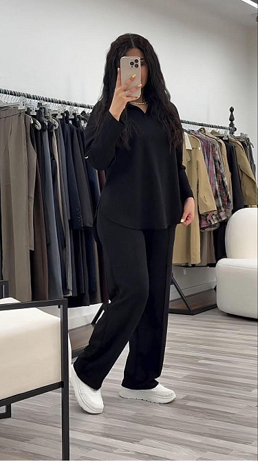 Жіночий стильний повсякденний костюм з V-вирізом двонитка Чорний, 64/66 Одеса - фото 4