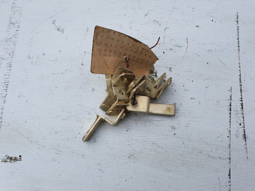 Неподвижный контакт КПЕ-4. СССР. Харьков - изображение 1