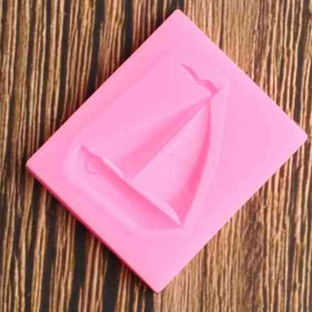 Молд кондитерский Кораблик 39 на 46 мм розовый Киев